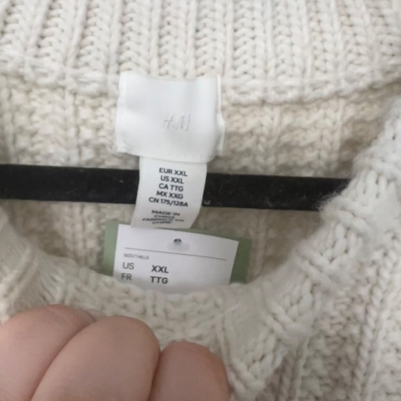 BNWT H&M Fringe-Trimmed Chunky Knit Cream Sweater XXL - Picture 3 of 6